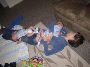 Breastfeeding Twins Unassisted: What to Do When You Are All Alone   www.BreastfeedingPlace.com #twins #breastfeeding